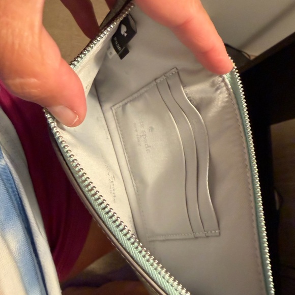 NWT Kate Spade LUCY METALLIC MEDIUM L-ZIP WRISTLET SEAWATER - Picture 10 of 13